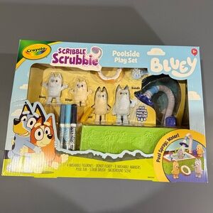Crayola Scribble Scrubbie Bluey Poolside Set with Washable Figurines
